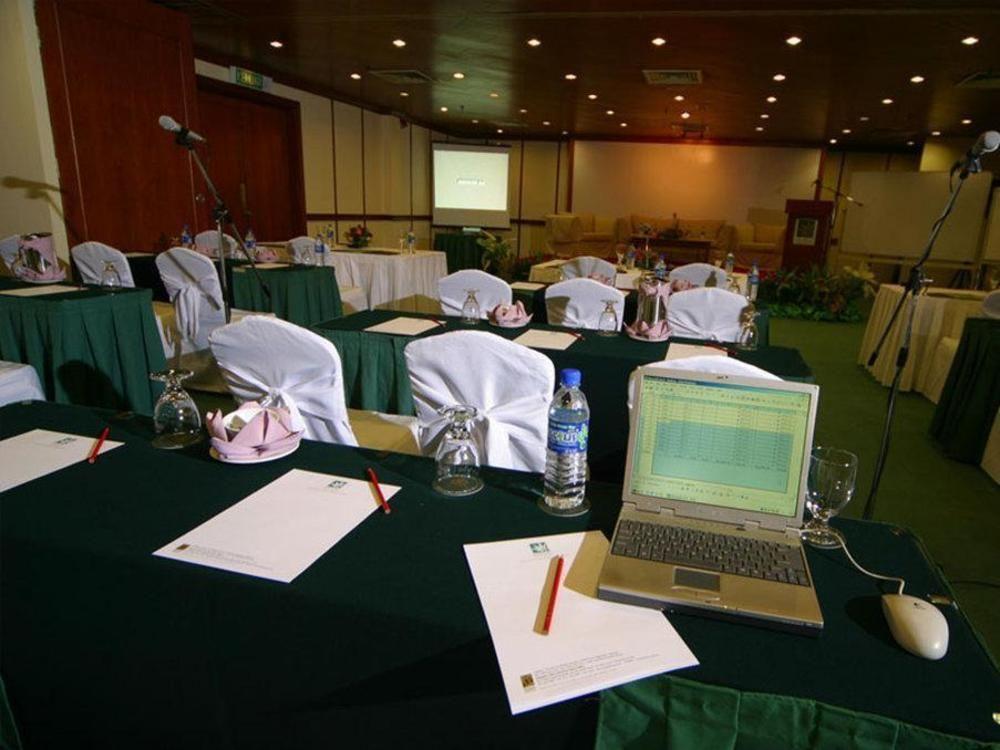 Sand & Sandals Desaru Beach Resort & Spa Faciliteiten foto A conference room