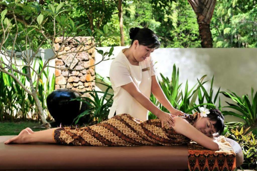 Sand & Sandals Desaru Beach Resort & Spa Buitenkant foto Thai massage